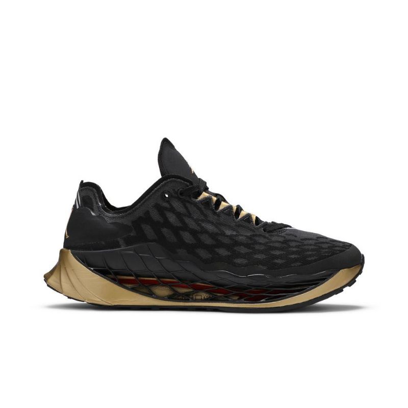 Ανδρικά Παπούτσια Air Jordan Zoom Trunner Ultimate Μαύρος Χρυσός Κόκκινος