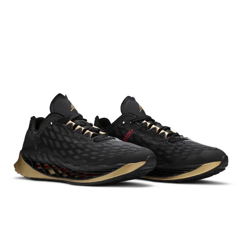 Ανδρικά Παπούτσια Air Jordan Zoom Trunner Ultimate Μαύρος Χρυσός Κόκκινος