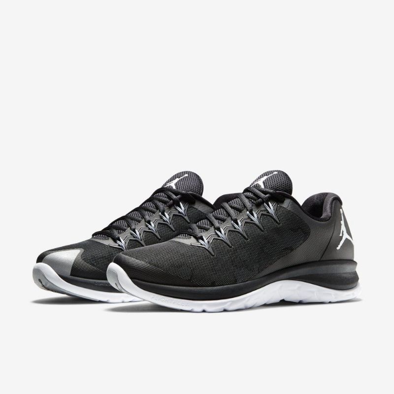 Ανδρικά Παπούτσια Air Jordan Flight Runner 2 Μαύρος Άσπρο