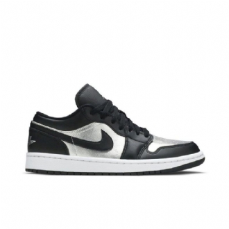 Γυναικεία Παπούτσια Air Jordan 1 Low Se Μαύρα Ασημί Λευκά